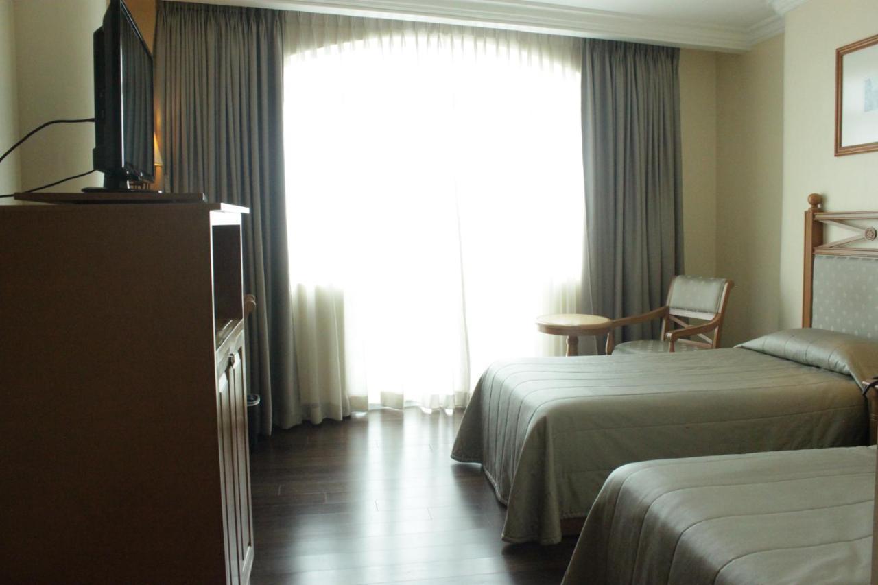 The Grand Dame Hotel Iloilo City Eksteriør billede